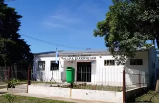 caps-barro-negro-puesto-salud