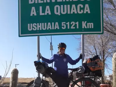 la-quiaca-llegada-carlita-bicicleta