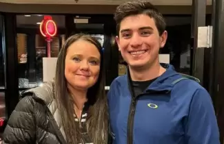 madre-e-hijo-reencuentro-