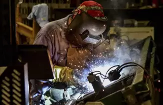 obrero-trabajo-industria