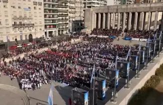 monumento-rosario-cumple-messi