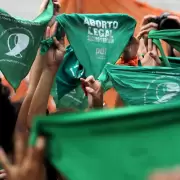 Denuncian que las barreras para acceder al aborto legal crecieron un 275% en 12 meses