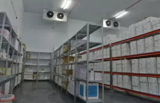 centro-de-almacenamiento-de-vacunas-ilustrativa