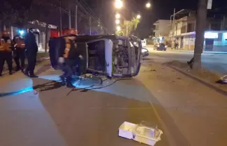 auto-volcado-en-san-pedrito-1