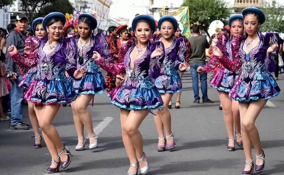 desfile-bolivia