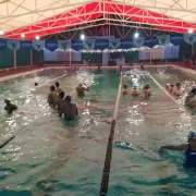 Abrieron una escuela de natación para personas con discapacidad