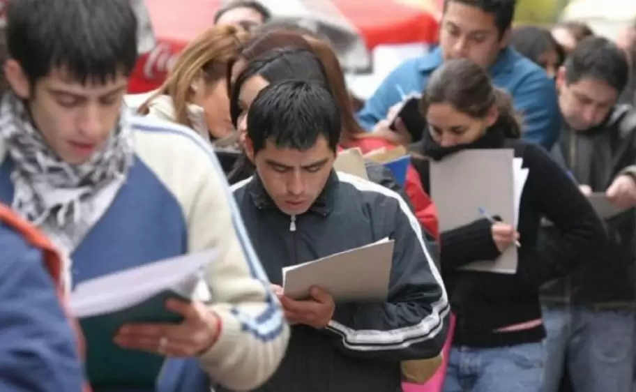 jovenes-empleo-trabajo-busqueda-desempleo