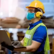 El empleo privado tuvo en septiembre su segundo mes en alza: qué pasó con el salario