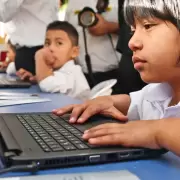 Educación invertirá 24 millones de dólares en tecnología para las escuelas públicas de Jujuy