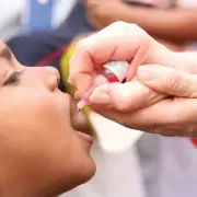 Qué es la poliomielitis y por qué preocupan las bajas tasas de vacunación