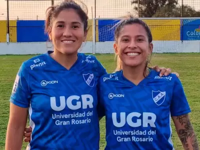 Pamela Flores (izquierda) y Camila Mansilla (derecha)