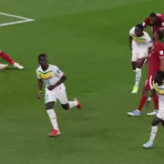 Qatar perdió 3 a 1 ante Senegal y empieza a despedirse del Mundial