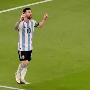 Messi igualó a Maradona como el argentino con más partidos en mundiales