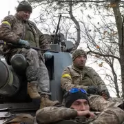 Ucrania estima que en la guerra con Rusia murieron como máximo 13.000 de sus soldados