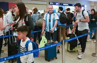 Hinchas argentinos viajan a Qatar