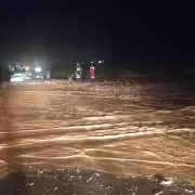 Un fuerte temporal afectó a Uquía: 40 familias evacuadas y autos arrastrados por la crecida de un arroyo