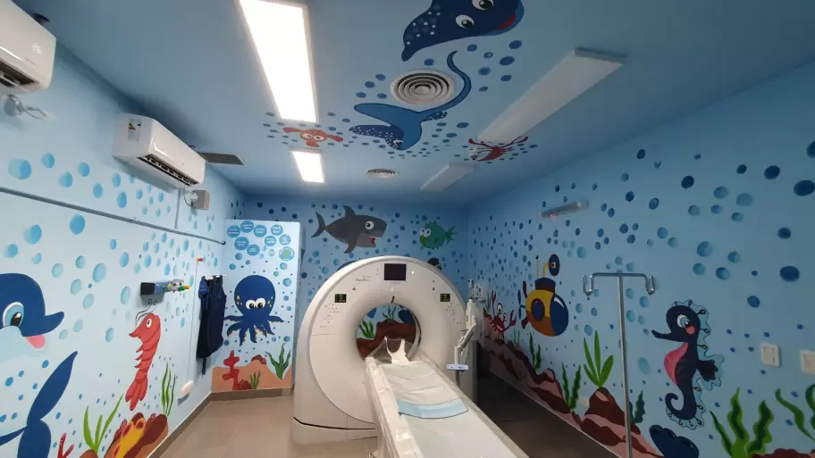 Sala de tomografía del Materno Infantil
