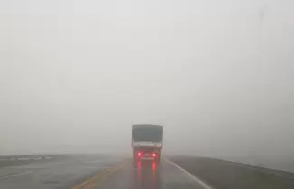 Ruta con lluvia
