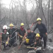 Bomberos voluntarios lograron extinguir importantes incendios en Santa Clara