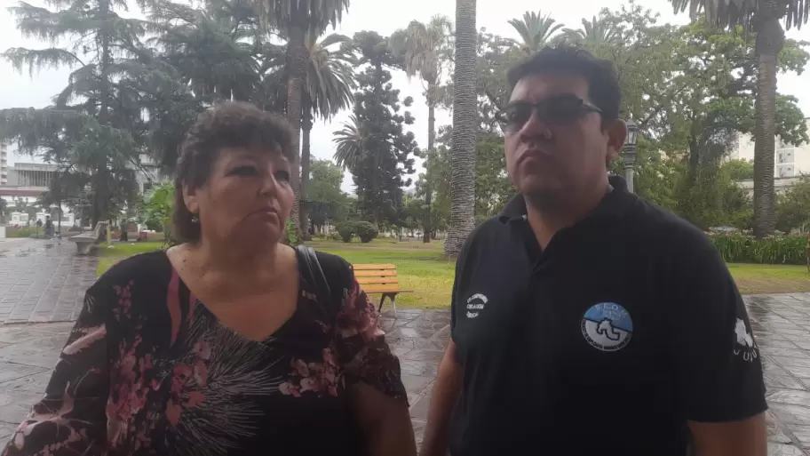 Susana Ustarez, secretaria general de Apoc y Sebastián López, secretario general del Seom