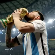 Argentina campeón: por qué la Copa del Mundo no es la misma que la Selección recibió en la premiación