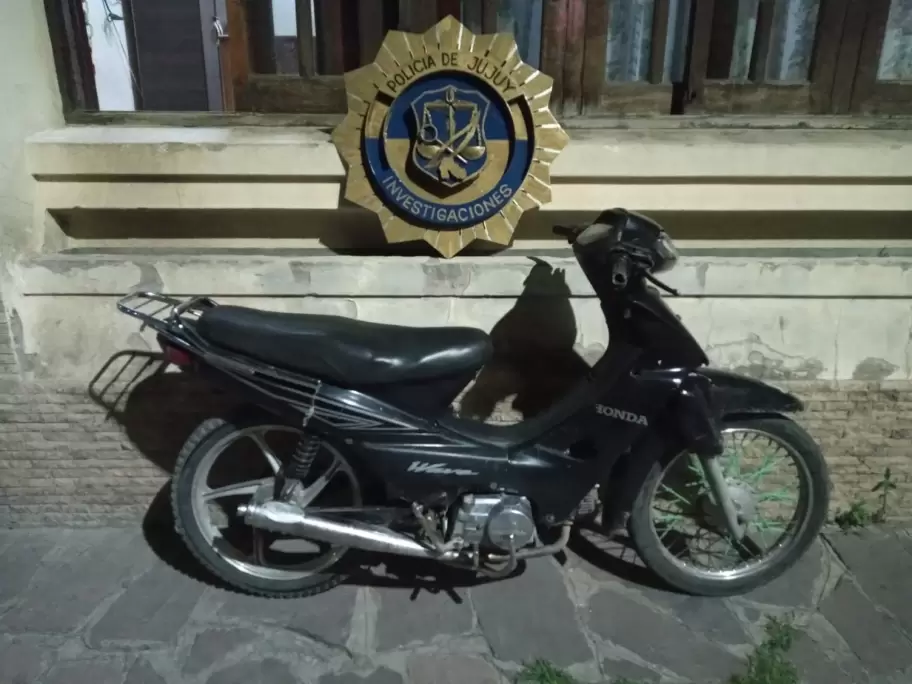 moto recuperada en Palpalá foto policía