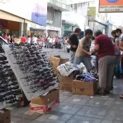 Lentes de sol truchos en Jujuy: advierten los riesgos de comprar anteojos en la calle