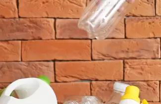 Reciclaje-de-botellas-de-plastico