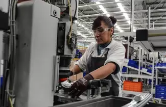 mujer trabajando