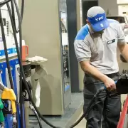 El litro de nafta súper aumentó casi $80 durante un año en Jujuy