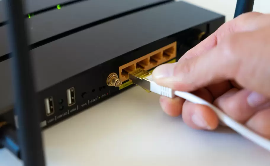 El botón WPS del router permite acceder sin contraseñas