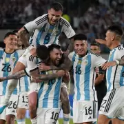 Con un gol de Messi, Argentina venció a Panamá en la fiesta del campeón del mundo