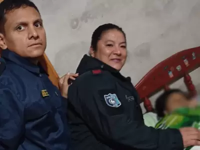 Policías asistieron a una mujer que dio a luz