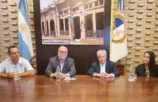 Guillermo Jenefes en la C�mara del Tabaco