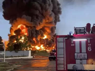 Incendio en un depósito de petróleo ruso