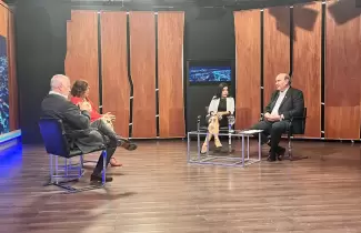 detras de las noticias