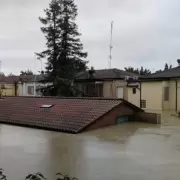 Las inundaciones en Italia obliga a que más de 20 mil personas se desplacen y dejen sus casas