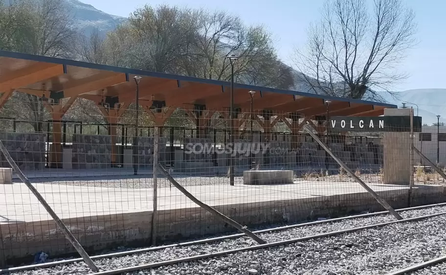 estacion volcán tren solar de la quebrada