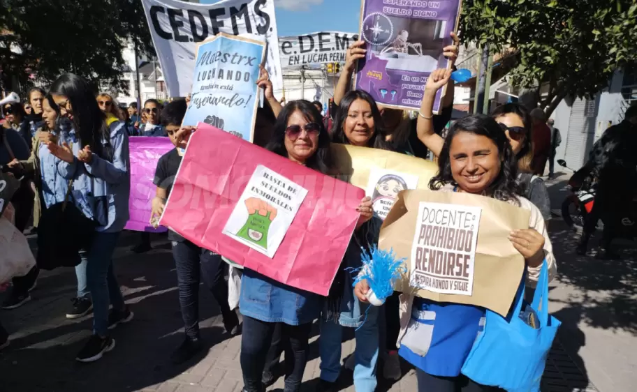 paro docente protesta de maestros junio 2023 jujuy (5)