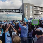 Estudiantes secundarios se unieron al reclamo docente por mejores sueldos y marcharon en Jujuy