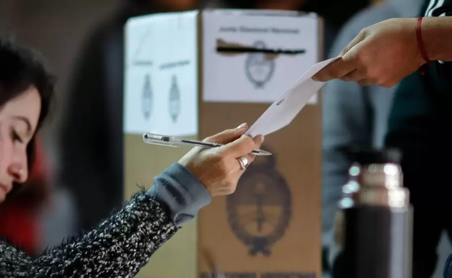elecciones urna