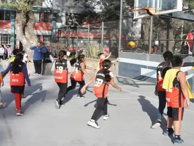 Torneo Mini Bsquet en el Centro Deportivo Municipal Hugo Conde.