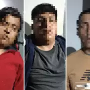 Detuvieron a tres hombres que consumían drogas y tenían un arma blanca en Alto Comedero