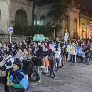 "Somos los docentes de Jujuy, aqu� presentes": contin�an las marchas por el reclamo salarial
