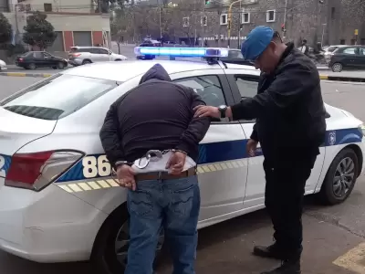 detenido por la policia