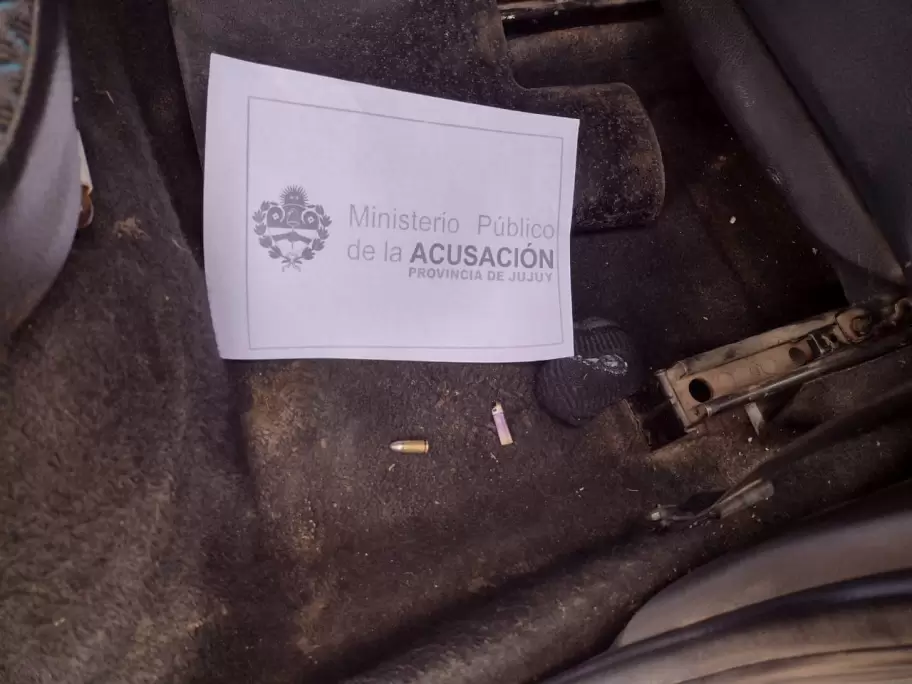 Proyectil encontrado en el autom�vil