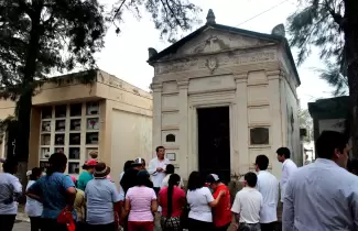 Guiado tur�stico en el cementerio