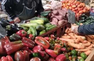 mercado frutas verduras