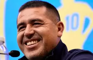Juan Roman Riquelme - sonr�e por el mercado de pases.