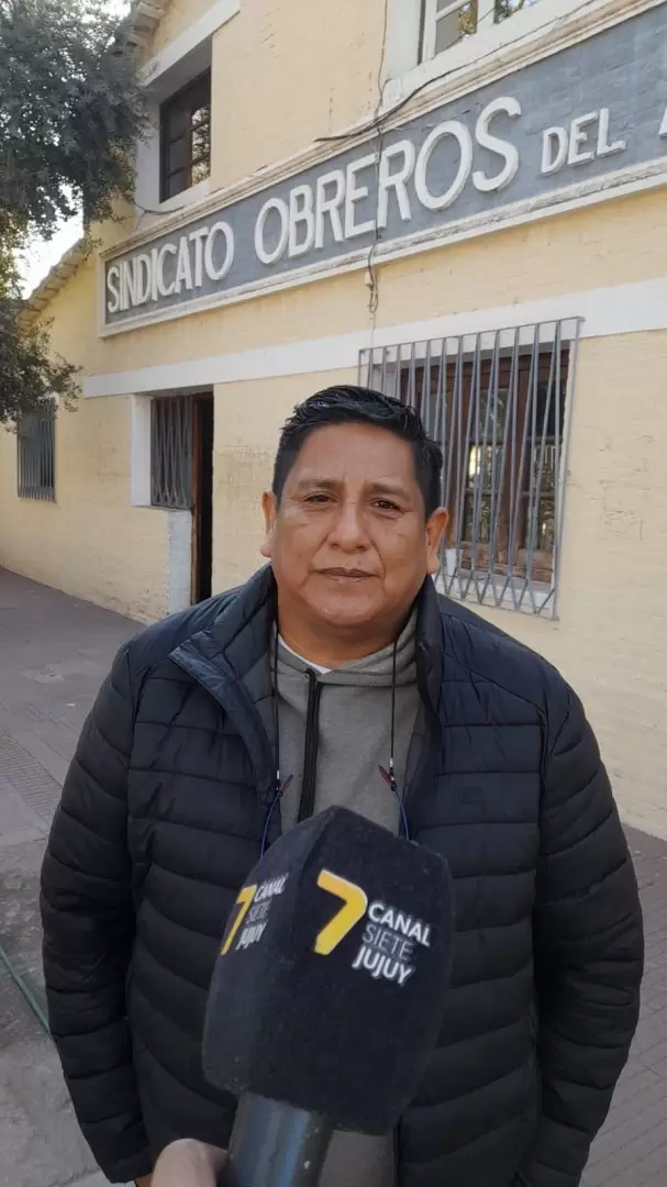 Sergio Ju�rez, secretario general del SOEAIL